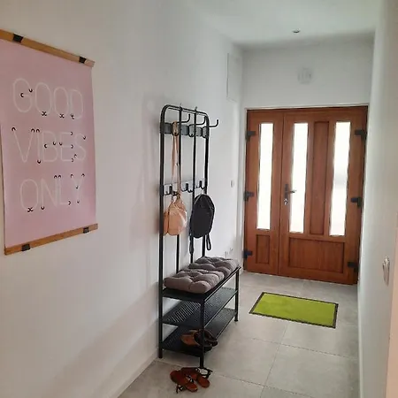 Neretva Апартаменты Чаплина